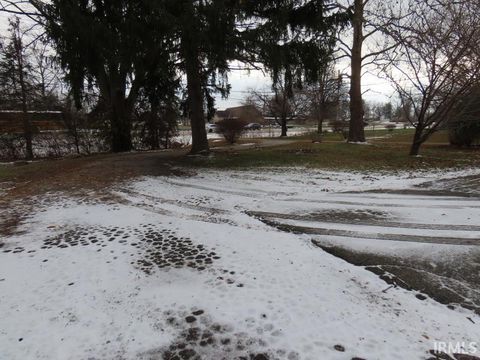 Tiny photo for 2326 S Business 31, Peru, IN 46970 (MLS # 202600006)