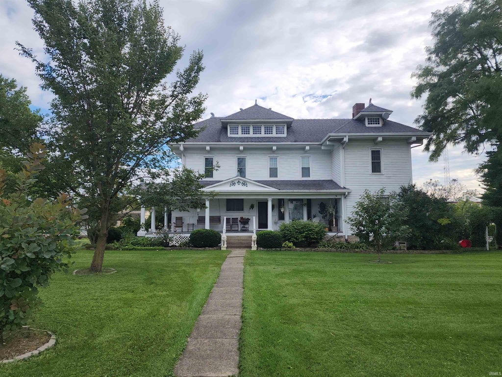 Photo of 258 N Sprunger Street, Berne, IN 46711 (MLS # 202640394)