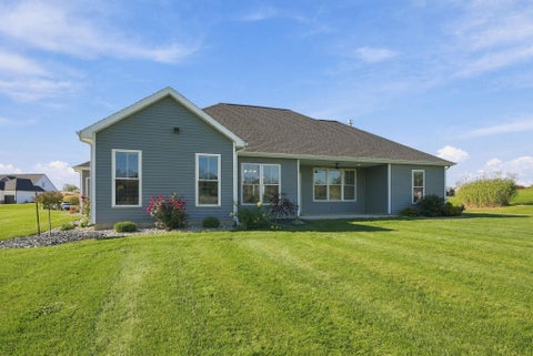 Tiny photo for 3009 Noble Hawk Drive, Kendallville, IN 46755 (MLS # 202643544)