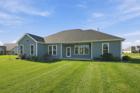 Tiny photo for 3009 Noble Hawk Drive, Kendallville, IN 46755 (MLS # 202643544)