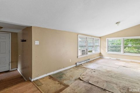 Tiny photo for 314 Jay Street, Rochester, IN 46975 (MLS # 202537332)