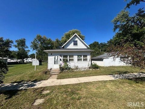 Photo of 314 Jay Street, Rochester, IN 46975 (MLS # 202537332)