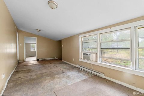 Tiny photo for 314 Jay Street, Rochester, IN 46975 (MLS # 202537332)