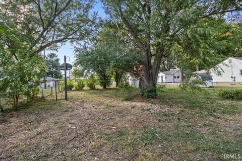 Tiny photo for 314 Jay Street, Rochester, IN 46975 (MLS # 202537332)