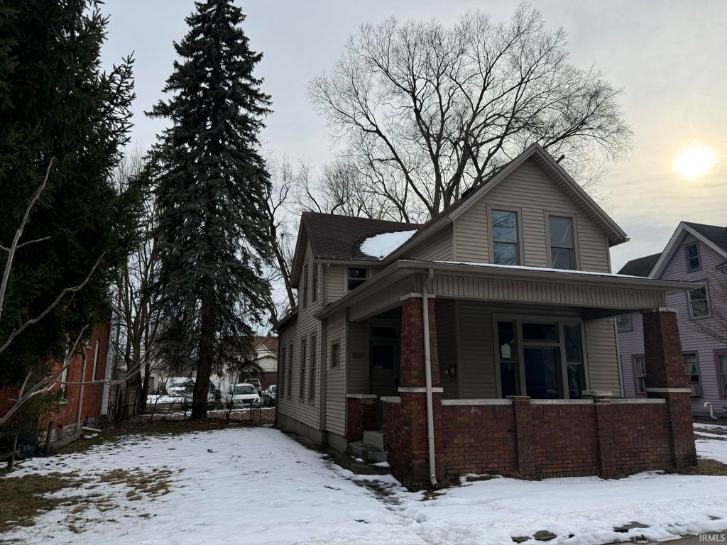 Photo of 1317 Stophlet Street, Fort Wayne, IN 46802 (MLS # 202604709)