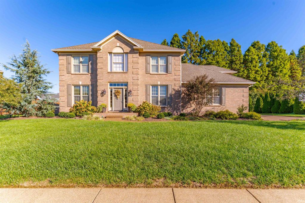 Photo of 8200 Clearview Drive, Newburgh, IN 47630 (MLS # 202549744)