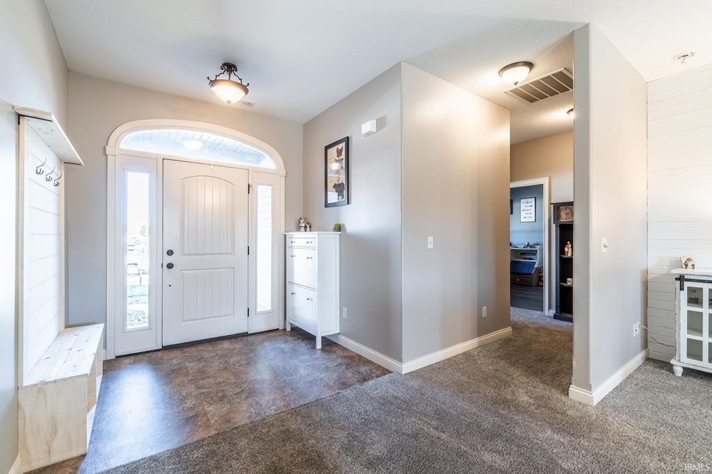 Photo of 1327 S Sherman Street, Columbia City, IN 46725 (MLS # 202545122)