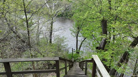 Tiny photo for 1828 N Royal Oaks Drive, Monticello, IN 47960 (MLS # 202616437)