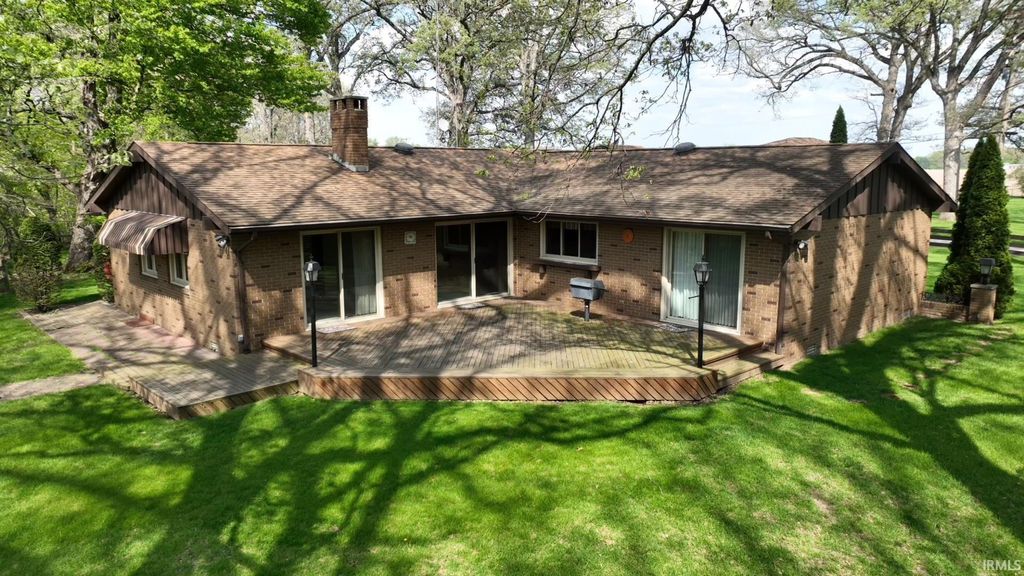 Photo of 1828 N Royal Oaks Drive, Monticello, IN 47960 (MLS # 202616437)