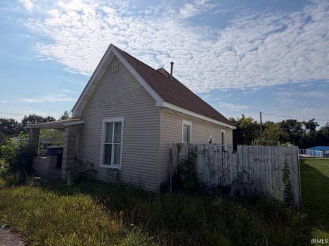 Tiny photo for 1602 9th Street, Bedford, IN 47421 (MLS # 202638813)