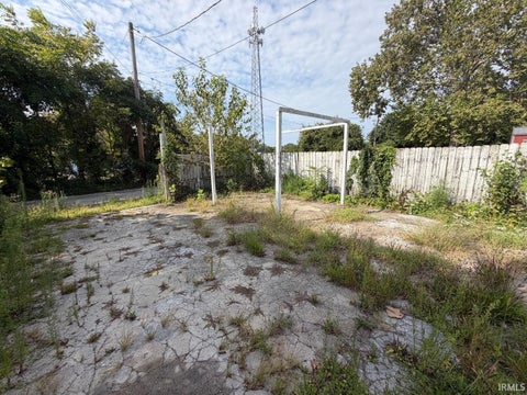 Tiny photo for 1602 9th Street, Bedford, IN 47421 (MLS # 202638813)