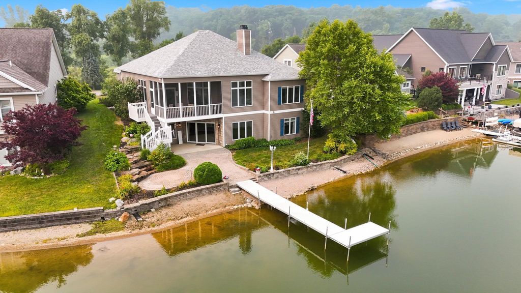 Photo of 95 Lane 270 Hamilton Lk Lk, Hamilton, IN 46742 (MLS # 202628937)