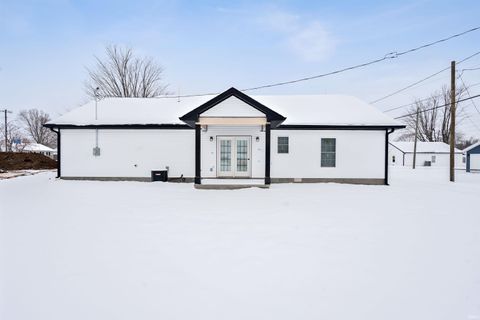 Tiny photo for 412 E Poplar Street, Kokomo, IN 46902 (MLS # 202540184)