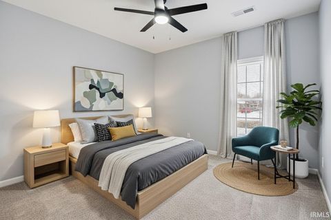 Tiny photo for 412 E Poplar Street, Kokomo, IN 46902 (MLS # 202540184)