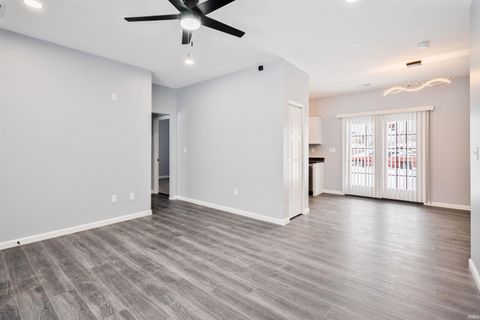 Tiny photo for 412 E Poplar Street, Kokomo, IN 46902 (MLS # 202540184)