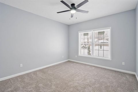 Tiny photo for 412 E Poplar Street, Kokomo, IN 46902 (MLS # 202540184)