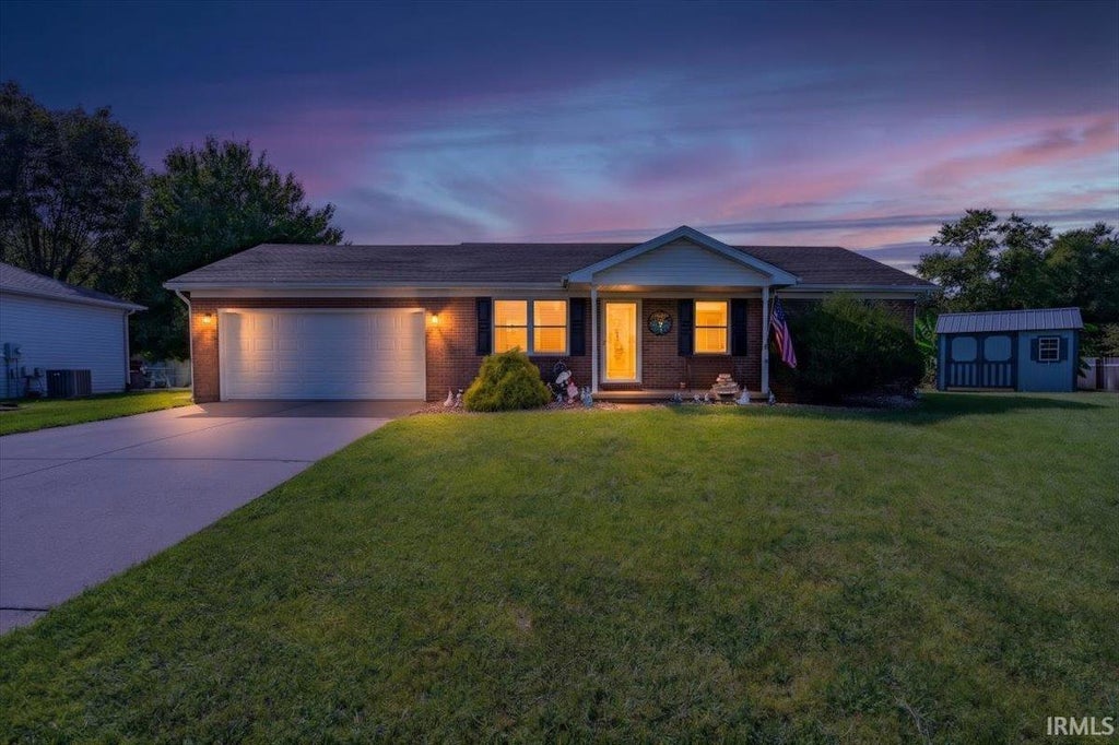 Photo of 3000 Fox Hollow Court, Evansville, IN 47715 (MLS # 202638134)