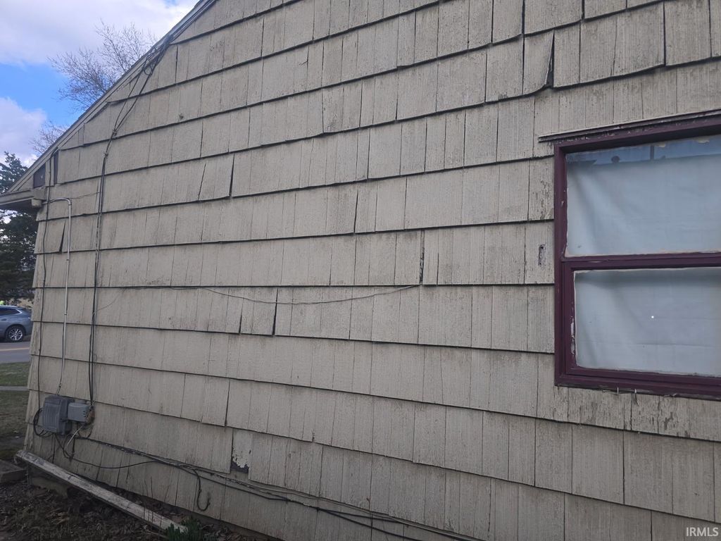 Photo of 1823 W 9th Street, Marion, IN 46953 (MLS # 202607619)