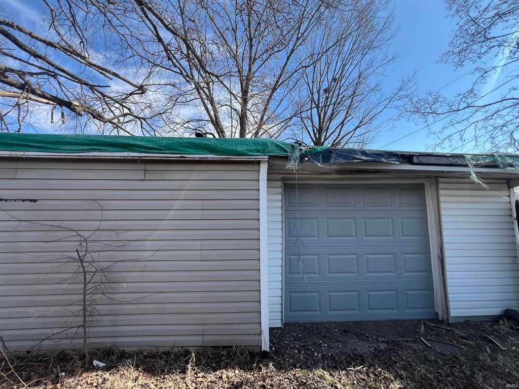 Photo of 2013 S New York Avenue, Evansville, IN 47714 (MLS # 202607593)