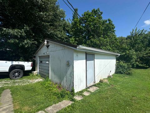 Tiny photo for 212 W Grissom Avenue, Mitchell, IN 47446 (MLS # 202626356)