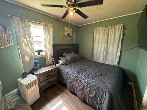 Tiny photo for 212 W Grissom Avenue, Mitchell, IN 47446 (MLS # 202626356)