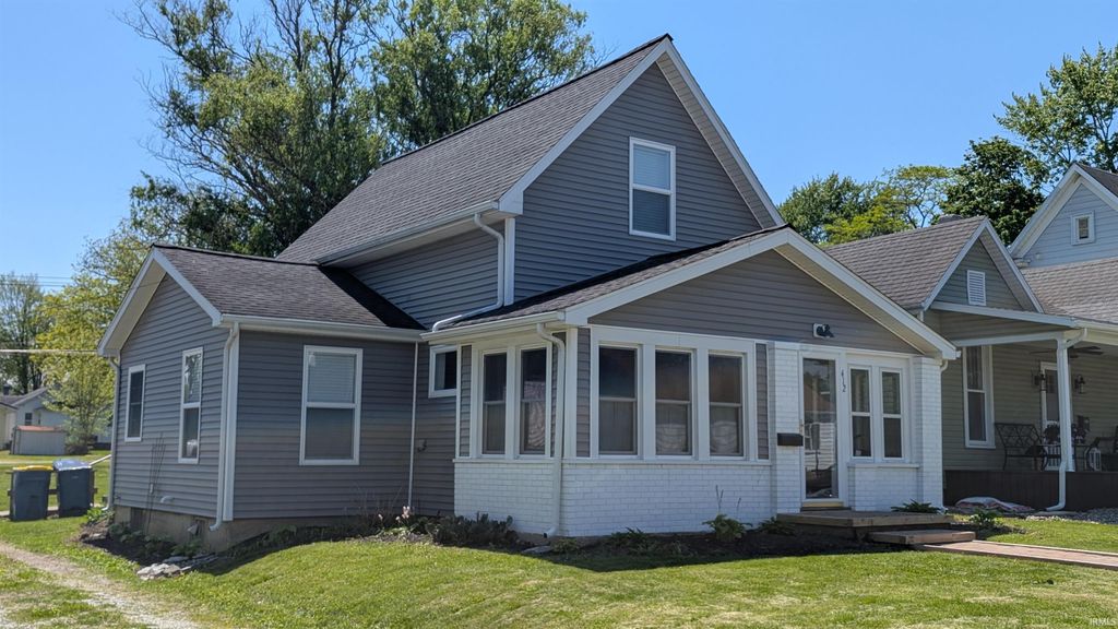 Photo of 412 E Cherry Street, Bluffton, IN 46714 (MLS # 202616480)