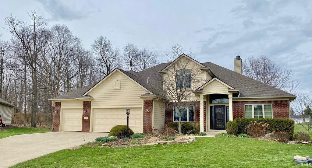 Photo of 1902 Kimberlite Place, Fort Wayne, IN 46804 (MLS # 202611091)