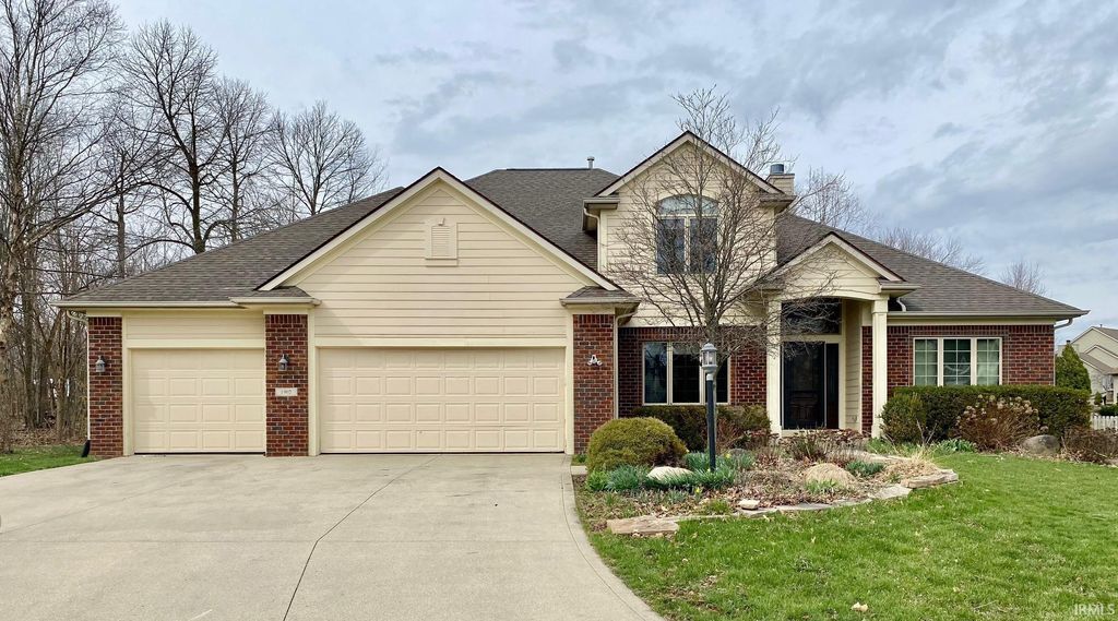 Photo of 1902 Kimberlite Place, Fort Wayne, IN 46804 (MLS # 202611091)