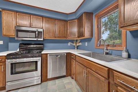 Tiny photo for 2125 N JAY Street, Kokomo, IN 46901 (MLS # 202639272)