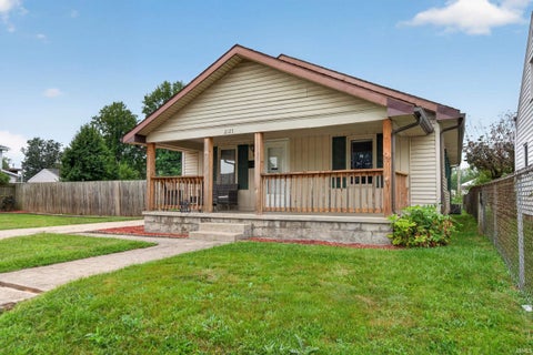 Tiny photo for 2125 N JAY Street, Kokomo, IN 46901 (MLS # 202639272)