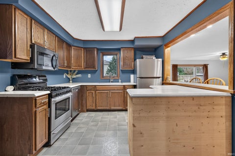 Tiny photo for 2125 N JAY Street, Kokomo, IN 46901 (MLS # 202639272)