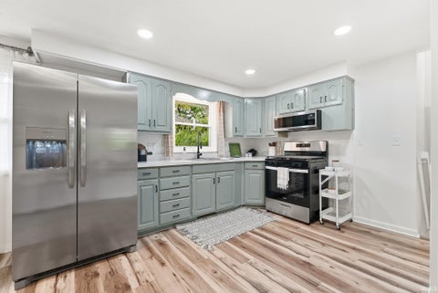Tiny photo for 1805 Yale Drive, Fort Wayne, IN 46808 (MLS # 202637927)
