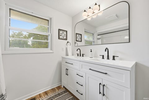 Tiny photo for 1805 Yale Drive, Fort Wayne, IN 46808 (MLS # 202637927)
