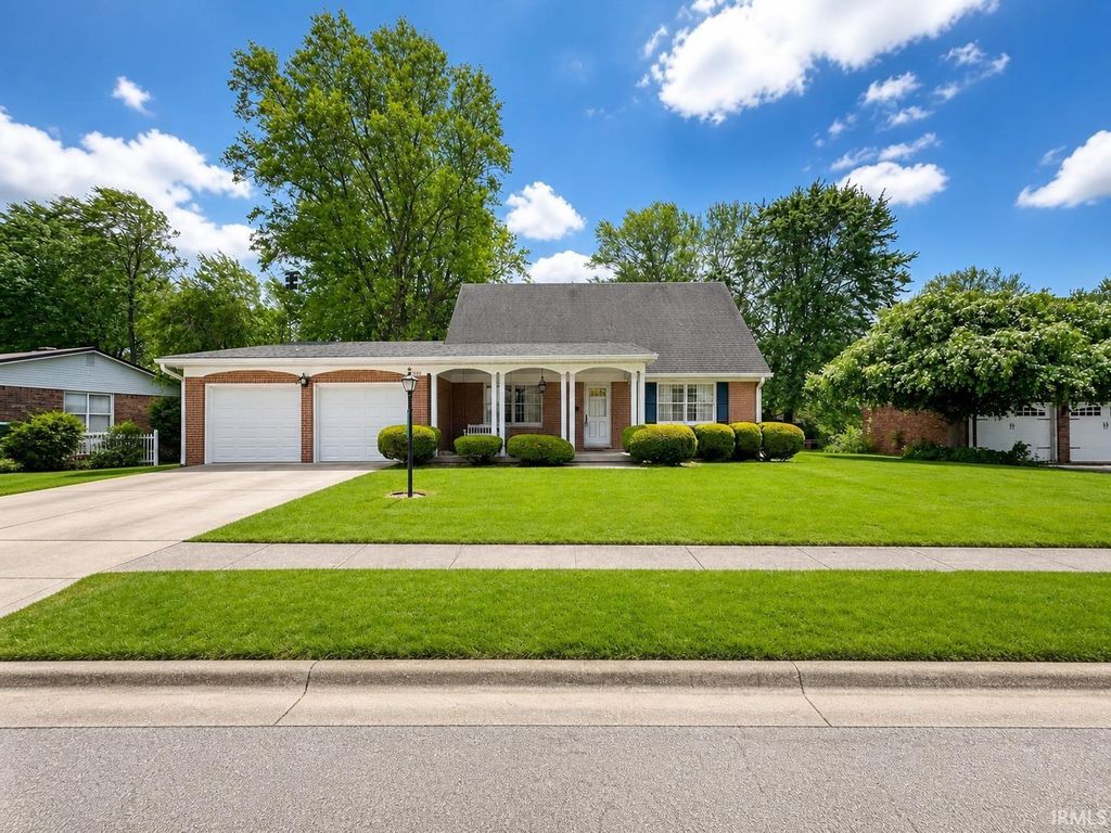 Photo of 219 Holiday Drive, Greentown, IN 46936 (MLS # 202618901)
