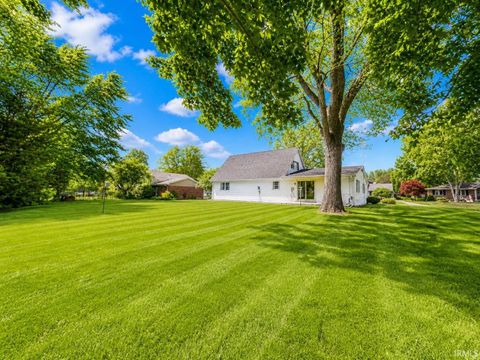 Tiny photo for 219 Holiday Drive, Greentown, IN 46936 (MLS # 202618901)