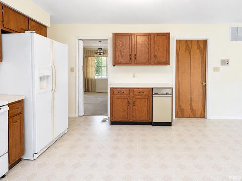Tiny photo for 219 Holiday Drive, Greentown, IN 46936 (MLS # 202618901)