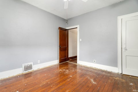 Tiny photo for 2201 Catalpa Street, South Bend, IN 46613 (MLS # 202624866)