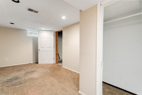 Tiny photo for 2201 Catalpa Street, South Bend, IN 46613 (MLS # 202624866)