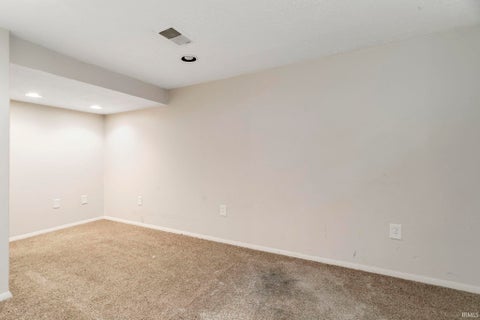 Tiny photo for 2201 Catalpa Street, South Bend, IN 46613 (MLS # 202624866)