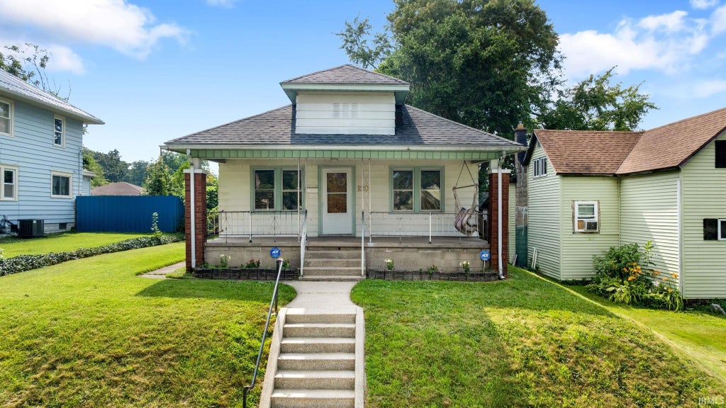 Photo of 2201 Catalpa Street, South Bend, IN 46613 (MLS # 202624866)