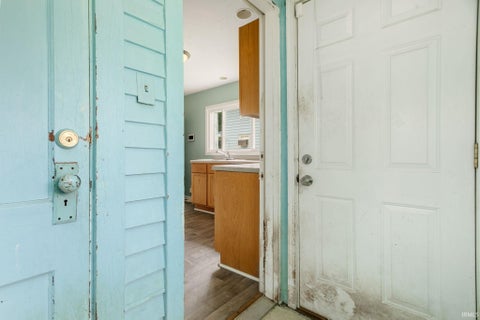 Tiny photo for 2201 Catalpa Street, South Bend, IN 46613 (MLS # 202624866)