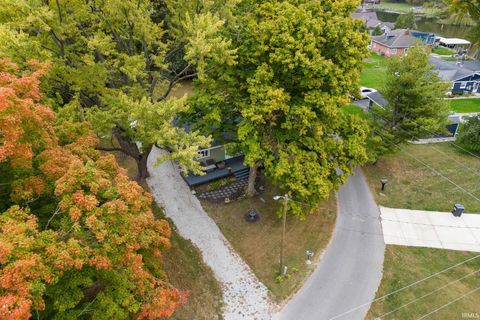 Tiny photo for 5255 E Bay Front Court, Monticello, IN 47960 (MLS # 202542113)