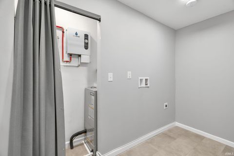 Tiny photo for 5255 E Bay Front Court, Monticello, IN 47960 (MLS # 202542113)