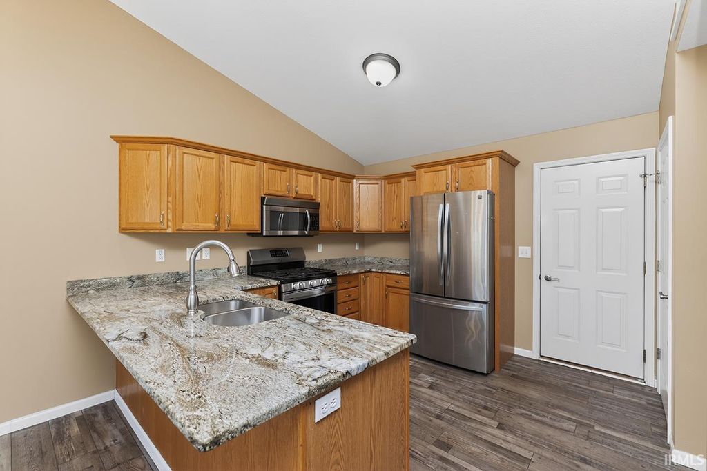 Photo of 55366 Osborn Avenue, Elkhart, IN 46514 (MLS # 202612655)