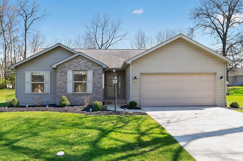 Photo of 55366 Osborn Avenue, Elkhart, IN 46514 (MLS # 202612655)