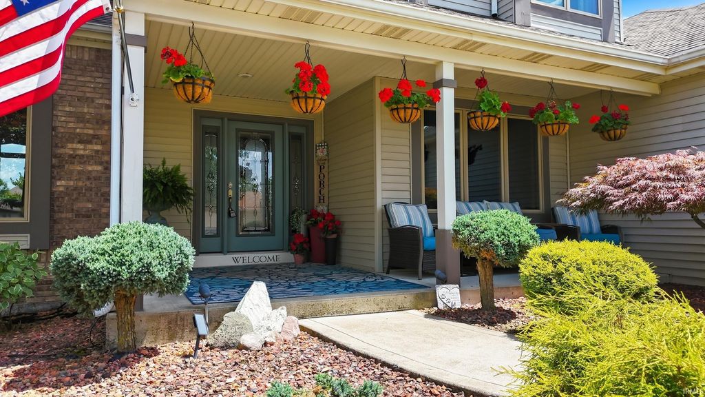 Photo of 6116 Treasure Cove, Fort Wayne, IN 46835 (MLS # 202626726)