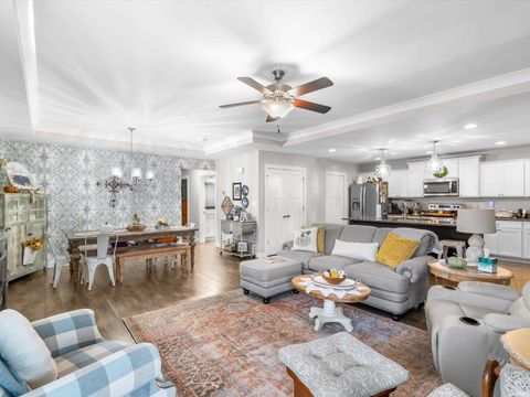 Tiny photo for 1508 Kennel Drive #A, Evansville, IN 47710 (MLS # 202540527)