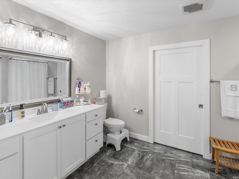 Tiny photo for 1508 Kennel Drive #A, Evansville, IN 47710 (MLS # 202540527)