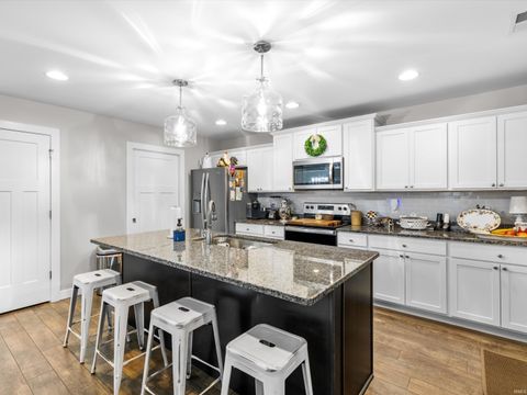 Tiny photo for 1508 Kennel Drive #A, Evansville, IN 47710 (MLS # 202540527)