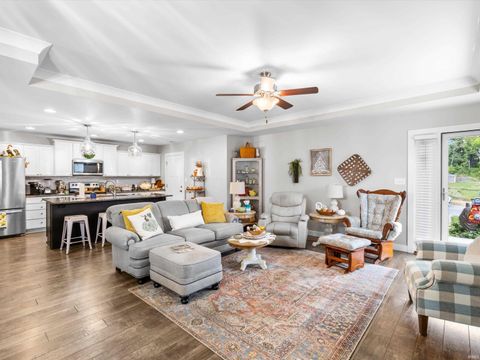 Tiny photo for 1508 Kennel Drive #A, Evansville, IN 47710 (MLS # 202540527)